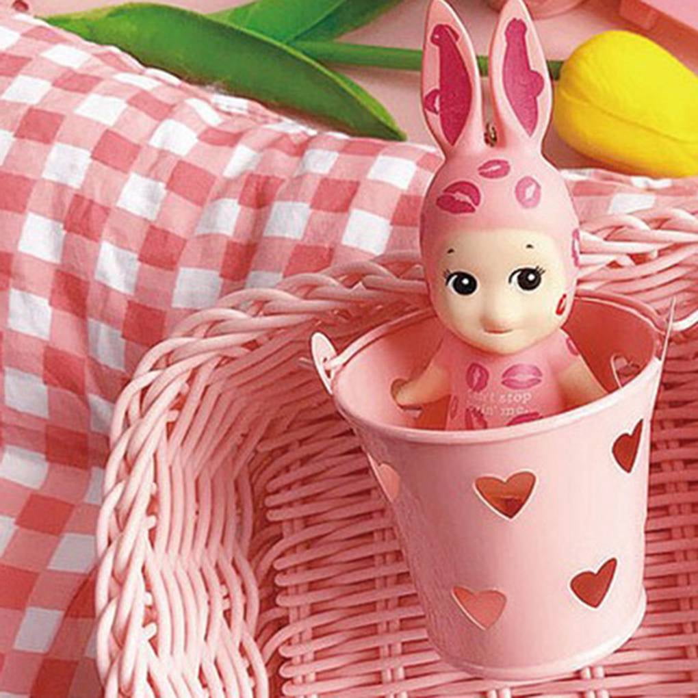 Heart Hollow Round Pen Holder Decoration adorable mini desk storage bucket