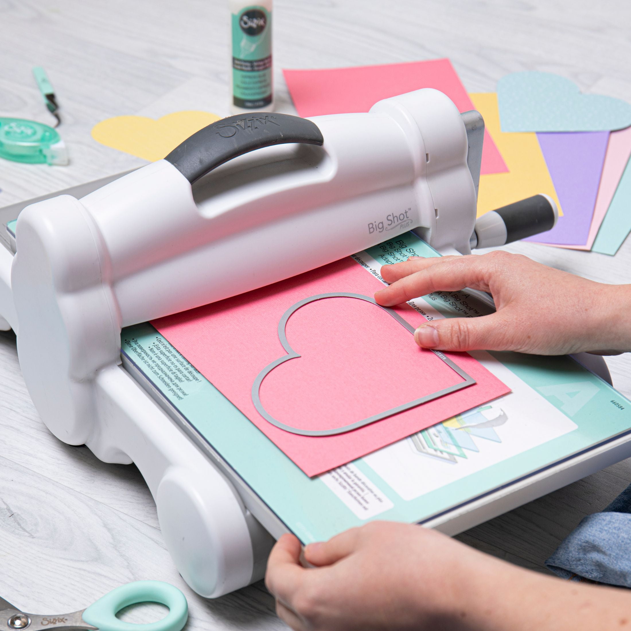 Sizzix Big Shot Plus Manual Die-Cut Machine, 9 inch - Walmart.com