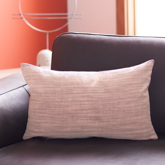 SAFAVIEH Idalena Solid Pillow, 18" x 18", Light Purple