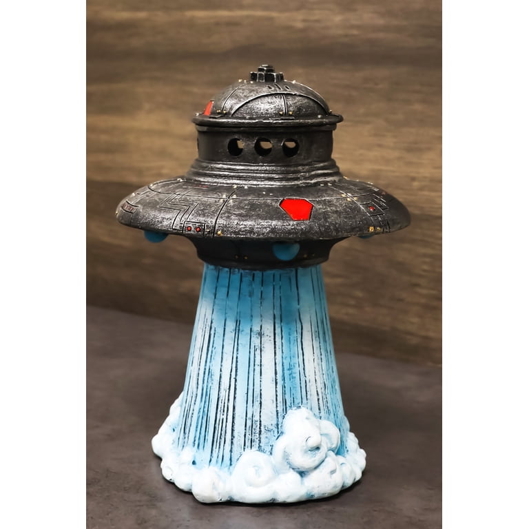 Flying Saucer Spaceship UFO Alien Craft Taking Off Backflow