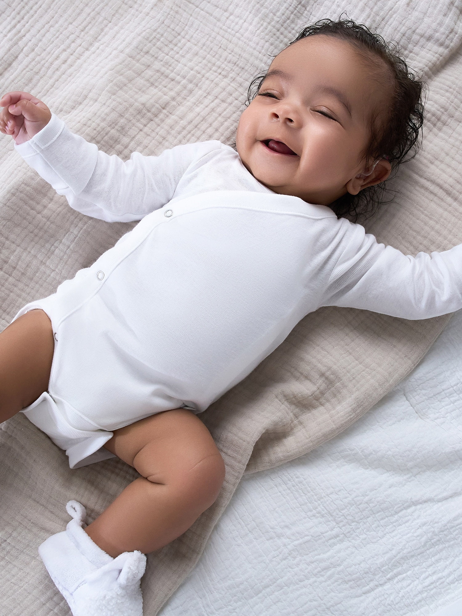 Gerber Baby Unisex Leisure White Sidesnap Cotton Bodysuit, 3-Pack, Sizes 0/3 Months-3/6 Months