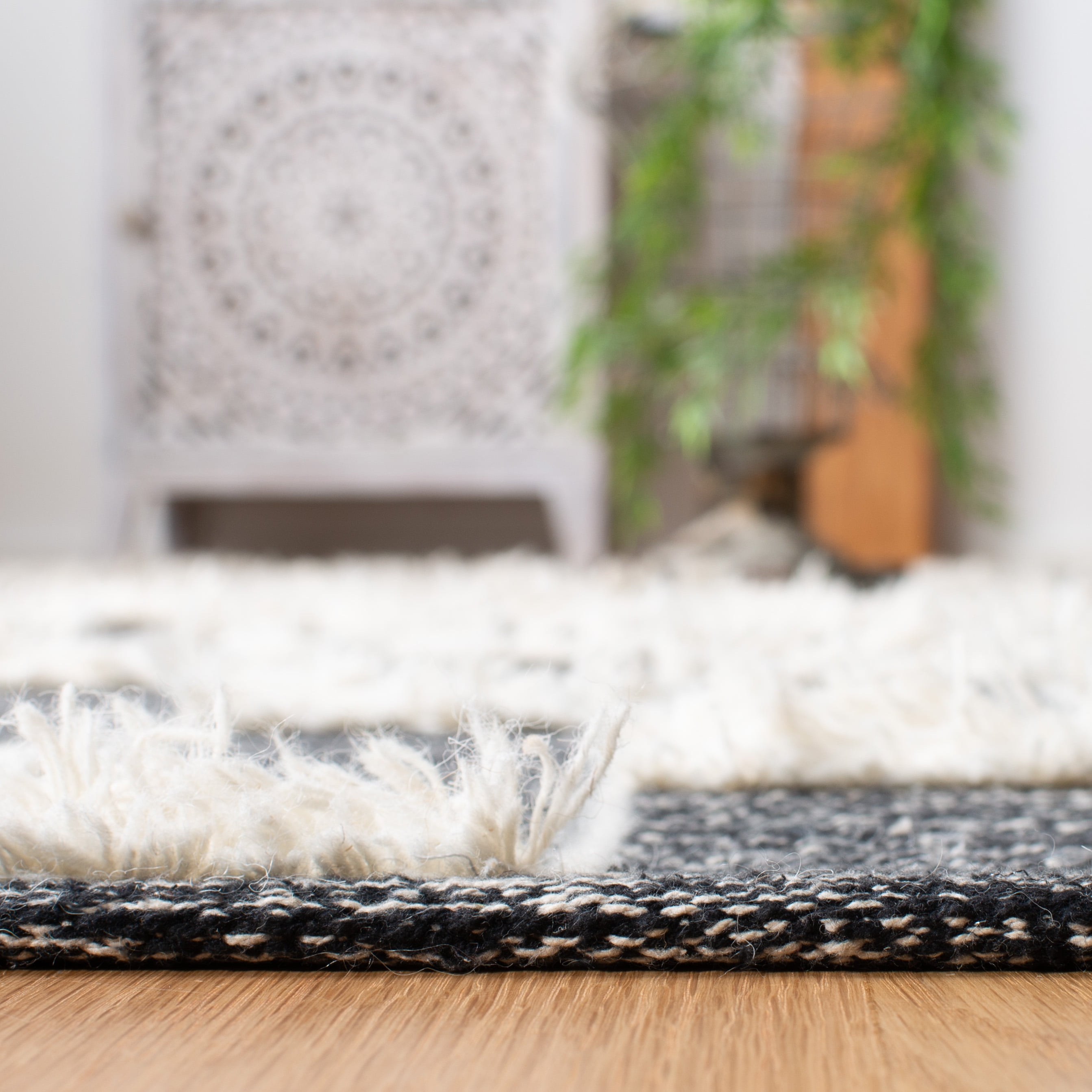 SAFAVIEH Striped Kilim Delaney Striped Area Rug, Black/Ivory, 9' x 12'