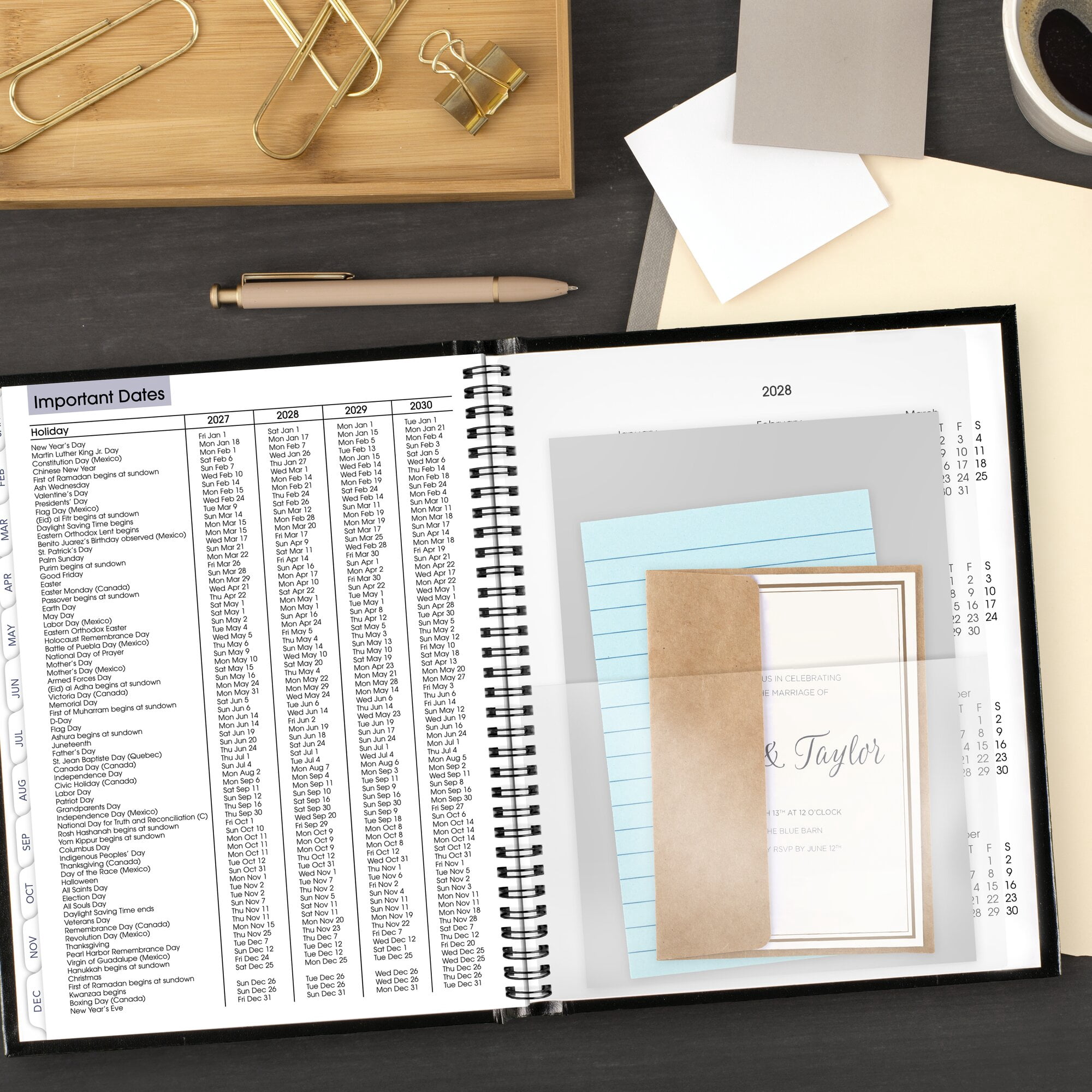 AT-A-GLANCE DayMinder 2027 Weekly Appointment Book Planner Hardcover Black Large