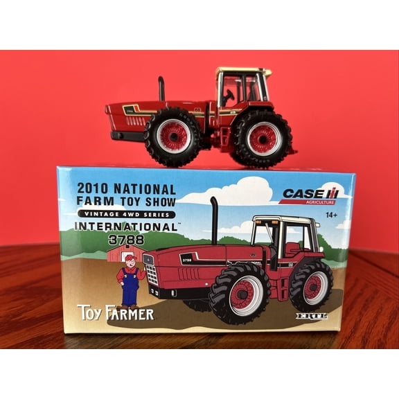 2010 National Farm Toy Show VINTAGE 4WD SERIES INTERNATIONAL 3788