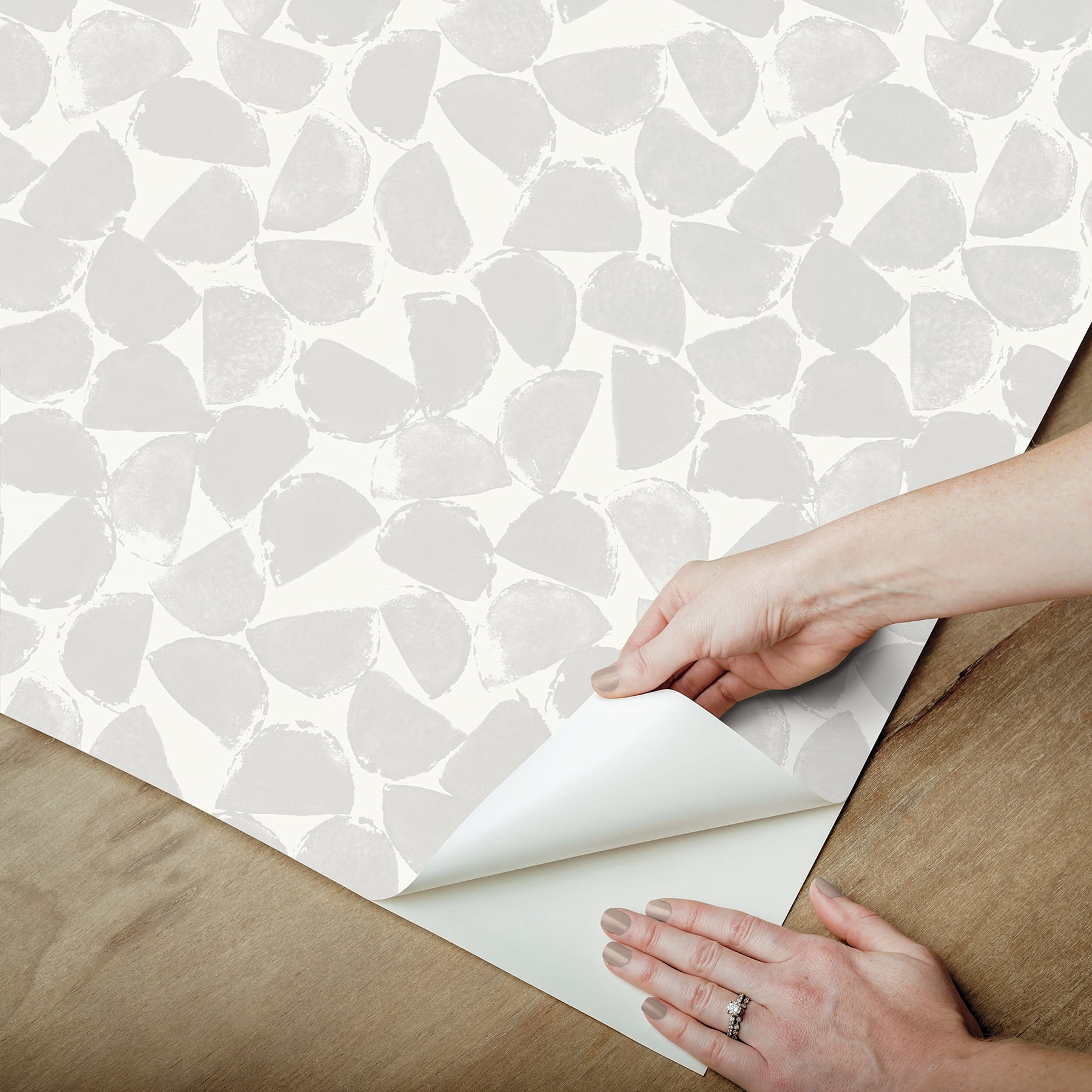 InHome Bliss Print Grey Peel & Stick Wallpaper