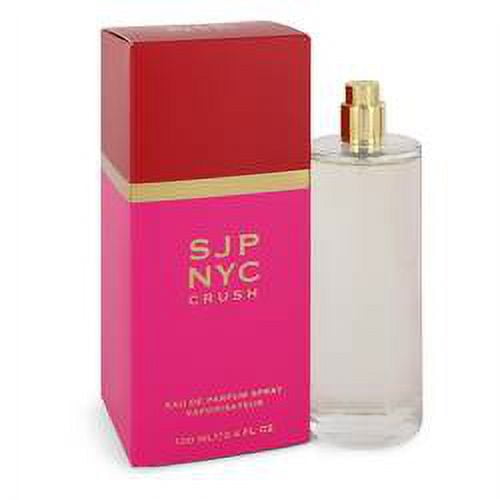 SJP NYC Crush Eau de Parfum Spray Sarah Jessica Parker Model