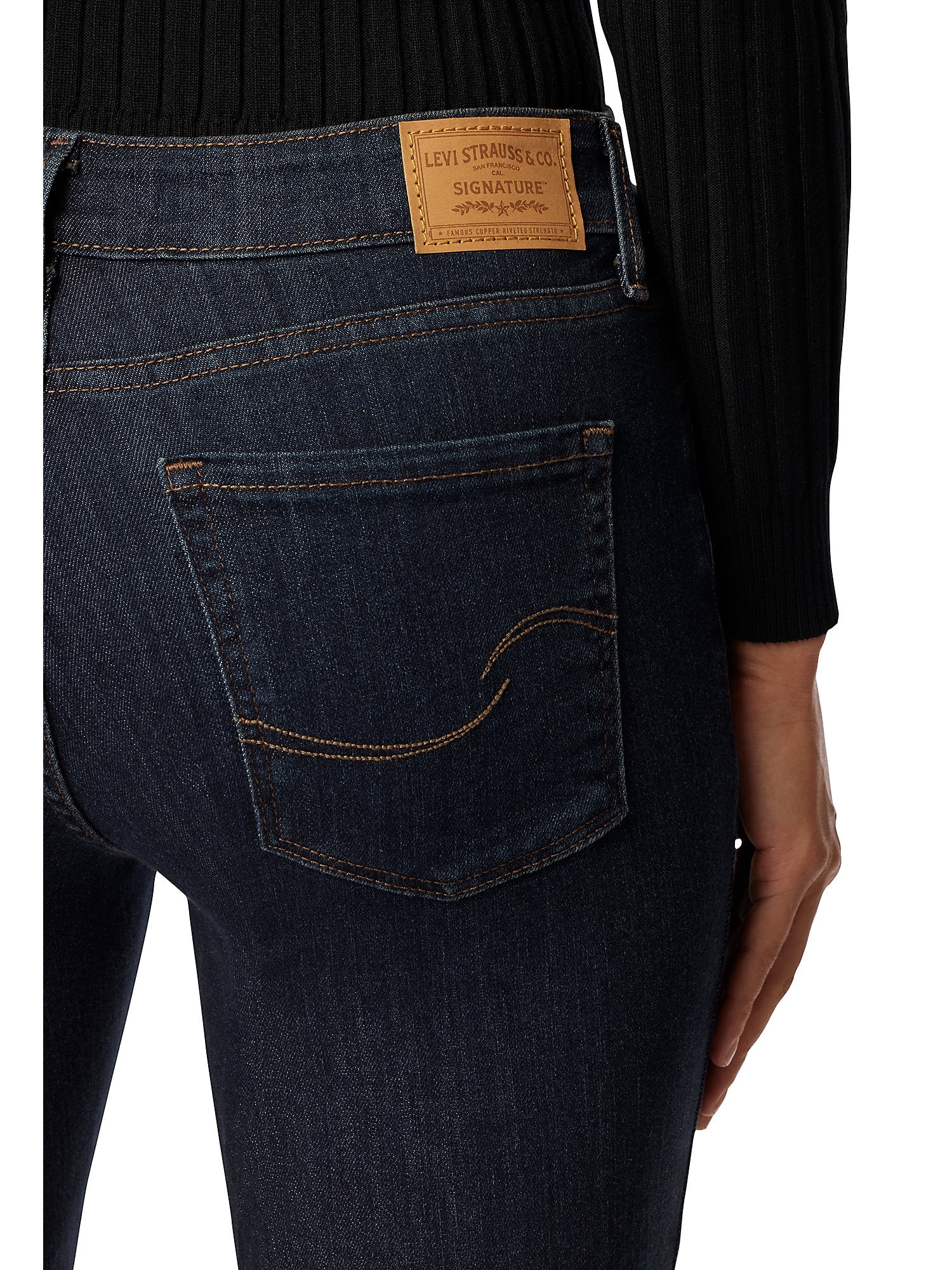 Levi Strauss Signature Women's and Women's Plus Mid Rise Bootcut Jeans
