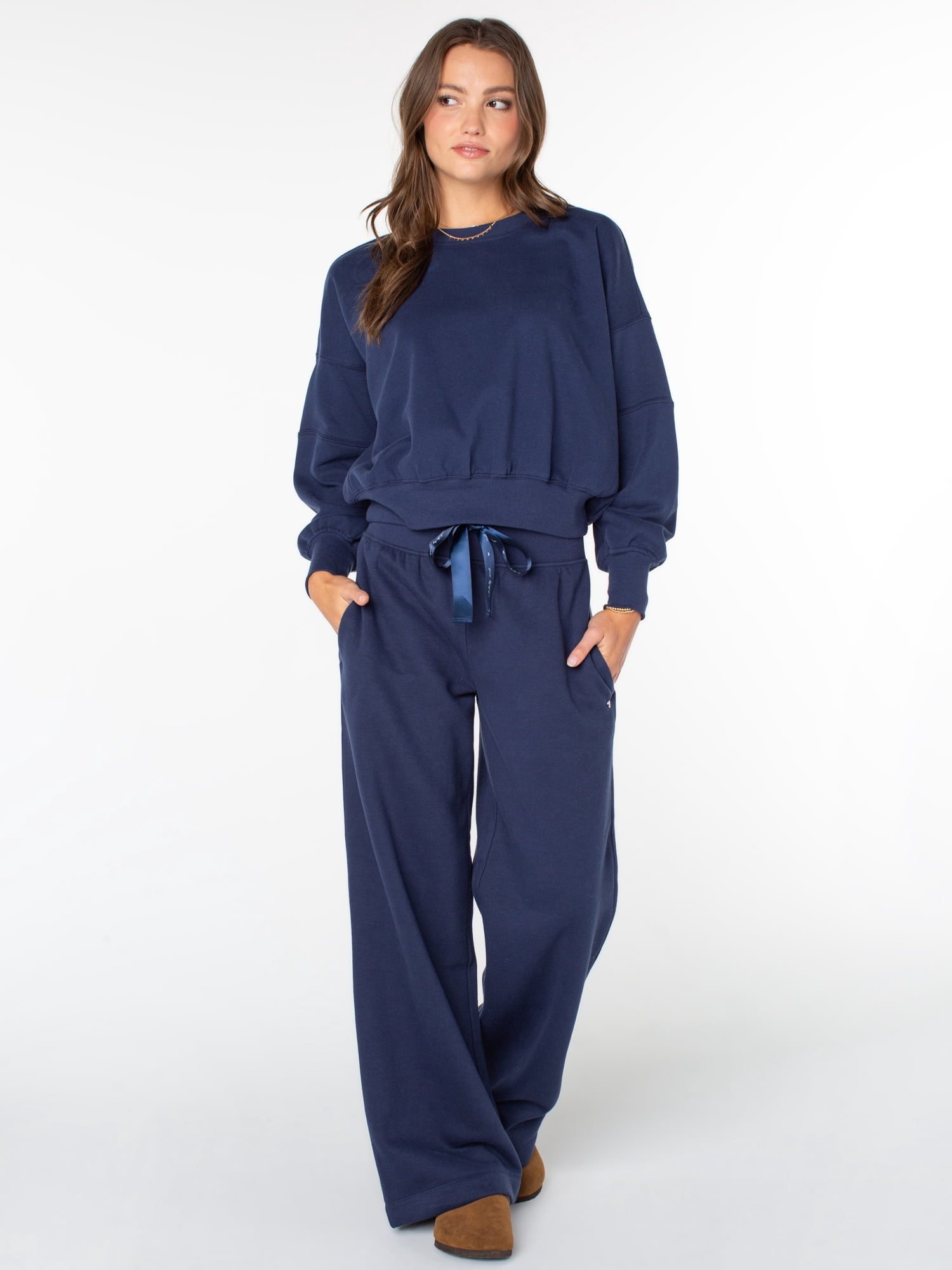 Celebrity Pink Women's and Women's Plus Oversized Boyfriend Sweatshirt, Sizes XS-XXXL