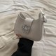 thumbnail image 4 of Bolso Hombro para Mujer PU Charol Mano Con () Blanco, 4 of 7