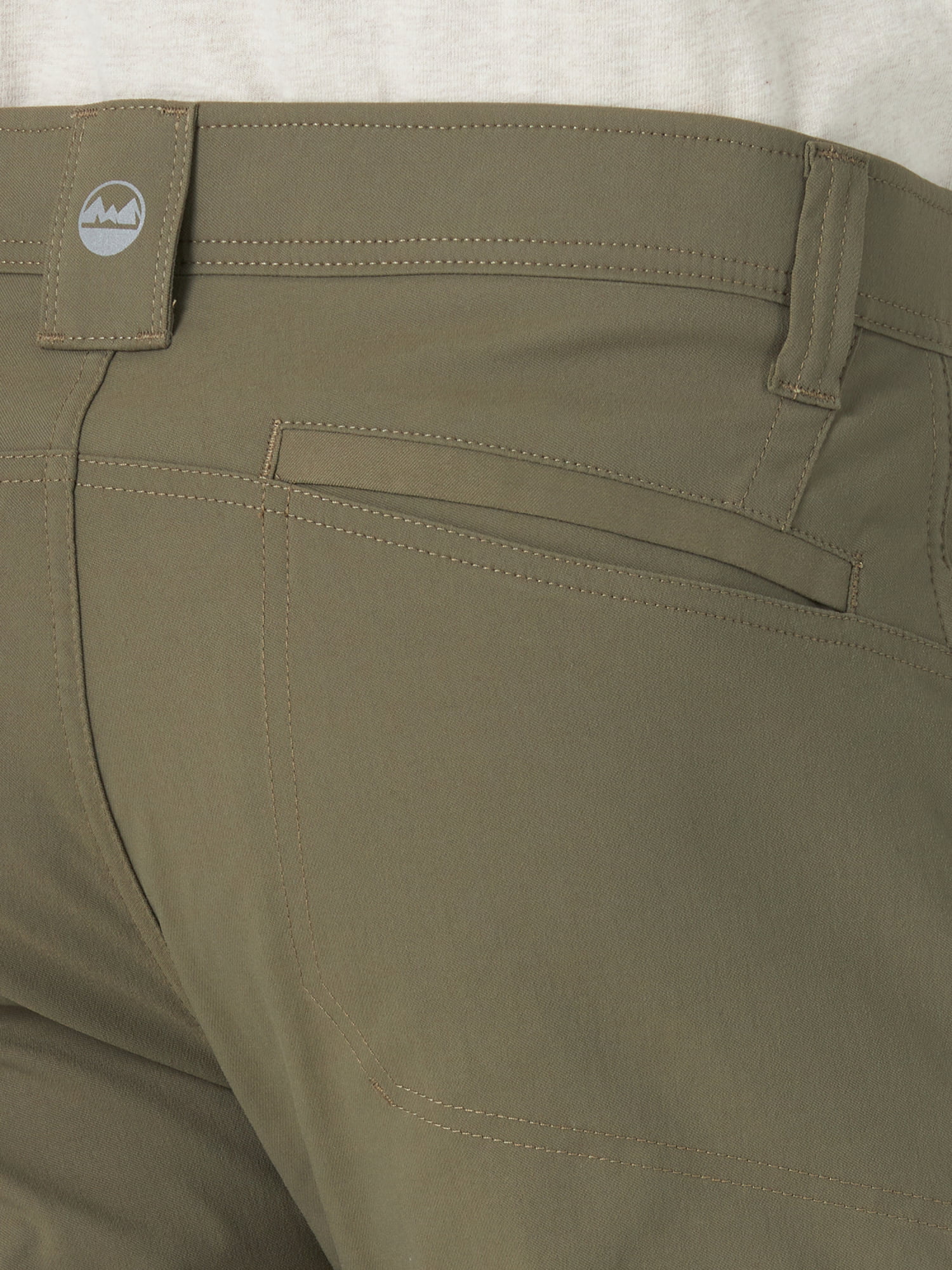 Wrangler Men's Outdoor Stretch Zip Cargo Pant 