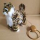 thumbnail image 5 of Animal de Peluche Electrónico para Mascotas Colco Gato robot de peluche Marrón, 5 of 7