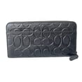 thumbnail image 2 of Cartera para Hombre Mediana Coach Piel Granulada, 2 of 3