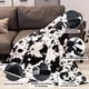 thumbnail image 3 of Manta SEEGU de forro polar negro con estampado de vaca, franela, 100 x 125 cm, 3 of 6