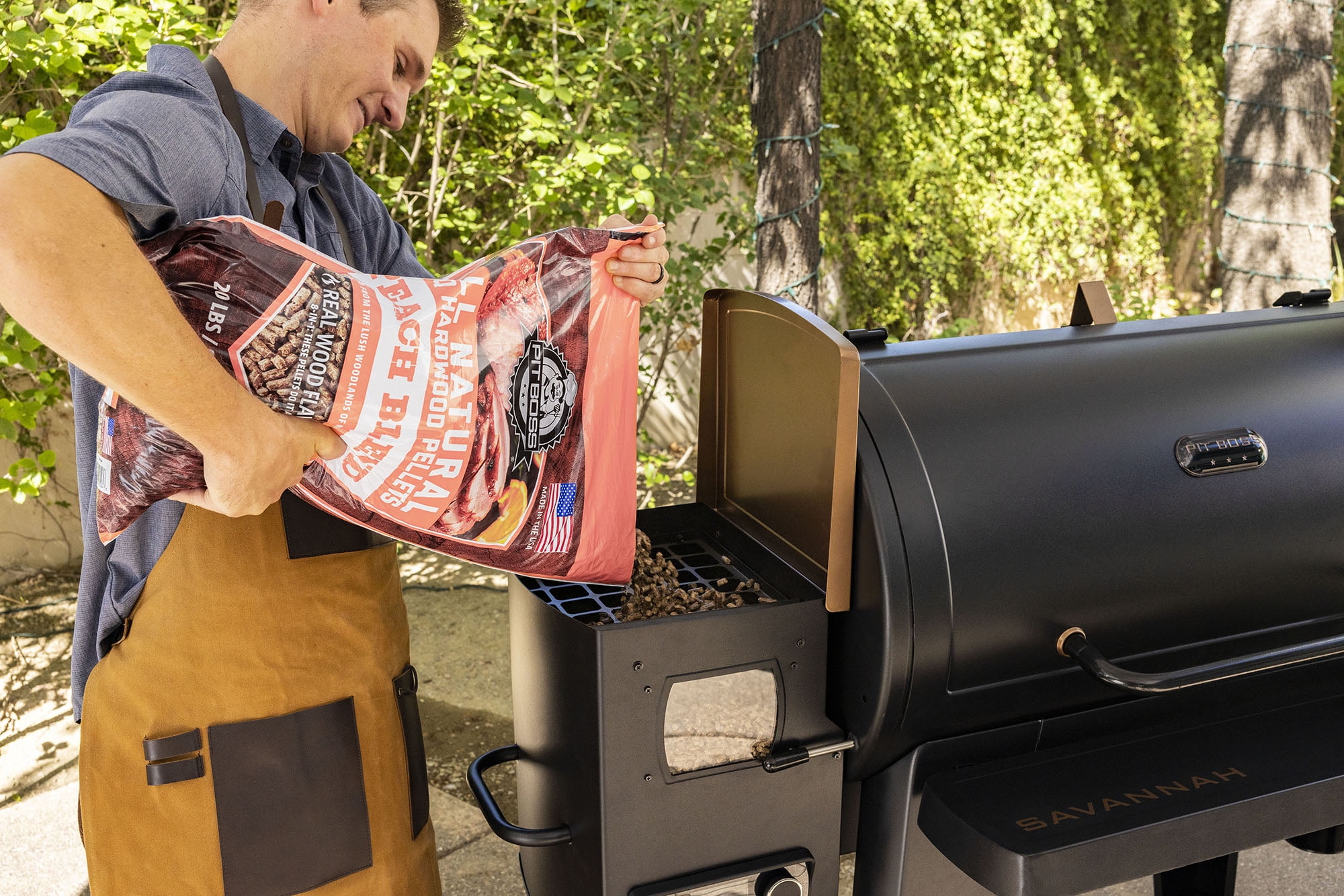 Pit Boss 100% All Natural Hardwood Peach Blend BBQ Grilling Pellets, 20 lb Bag