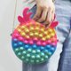 thumbnail image 1 of Bolso cruzado de silicona con burbujas para adultos y niños juguetes Ehuebsd sensoriales para aliviar el estrés y el autismo bolso de hombro individual, 1 of 9