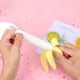 thumbnail image 4 of Juguete de plátano antiestrés | Juguete blando de descompresión con forma de fruta de simulación, 13 x 3 cm, de plástico, de rebote lento, para pelar plátanos, ideal para la coordinación ojo-, 4 of 5