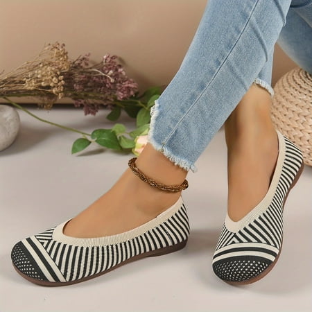 

Breathable Mesh Slide Sandals for Women - Flower Adornment - Lightweight Loop Toe Design - Perfect for Beach or Casual Summer Wear
