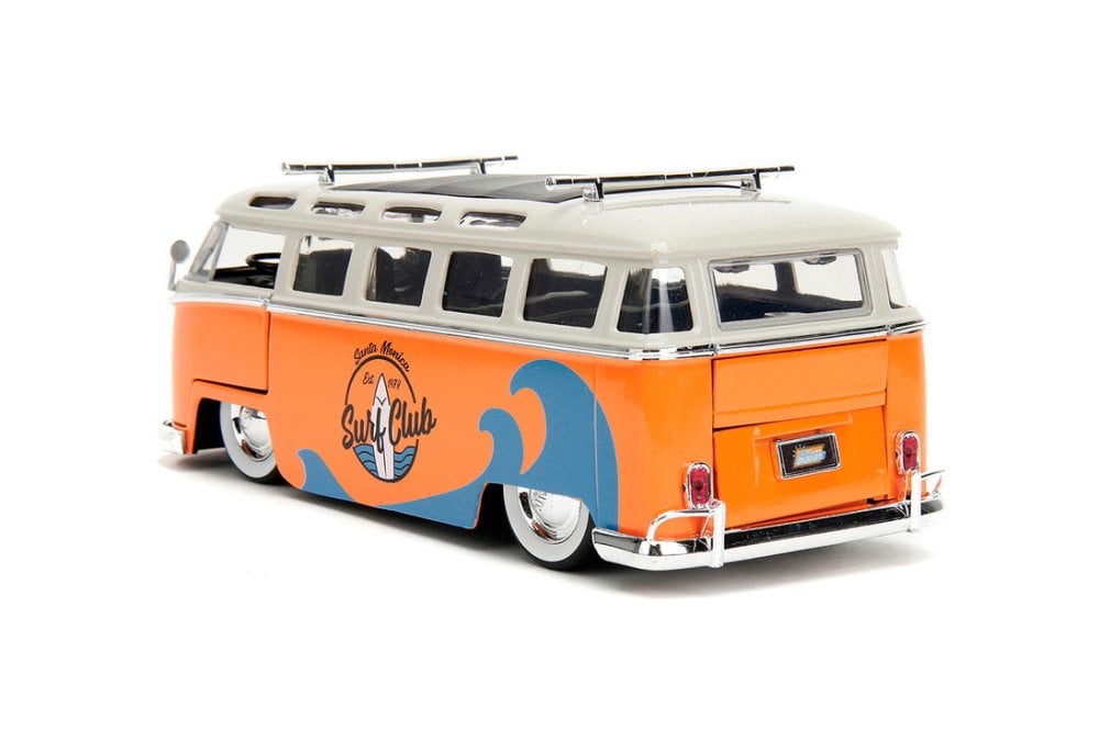 JadaTOYS　1962　1963　VOLKS WAGEN BUS　1/24 1962 Volkswagen Bus w/ Roof Rack and Surfboard, Orange