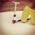 thumbnail image 2 of transemion Ensemble de Trottinette à Doigts Professionnel Pratique Jouets à Doigts en Alliage Compacts Étanches Réutilisables Jouets d'Entraînement pour Compétences de Coordination Bleu, 2 of 9