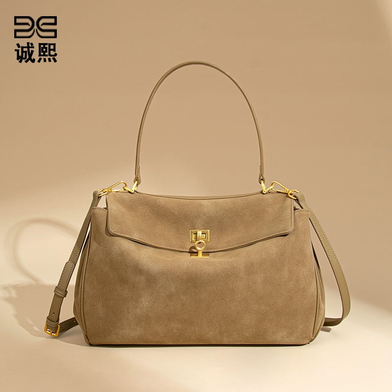 Trendy Soft Leather Crossbody Bag for Women, Chic Design, Elegant and Versatile