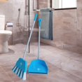 thumbnail image 1 of Juego de Mini escoba con Recogedor para niños pequeños ayudante de limpieza del hogar perfecl Juguetes de limpieza azul 2 piezas, 1 of 8