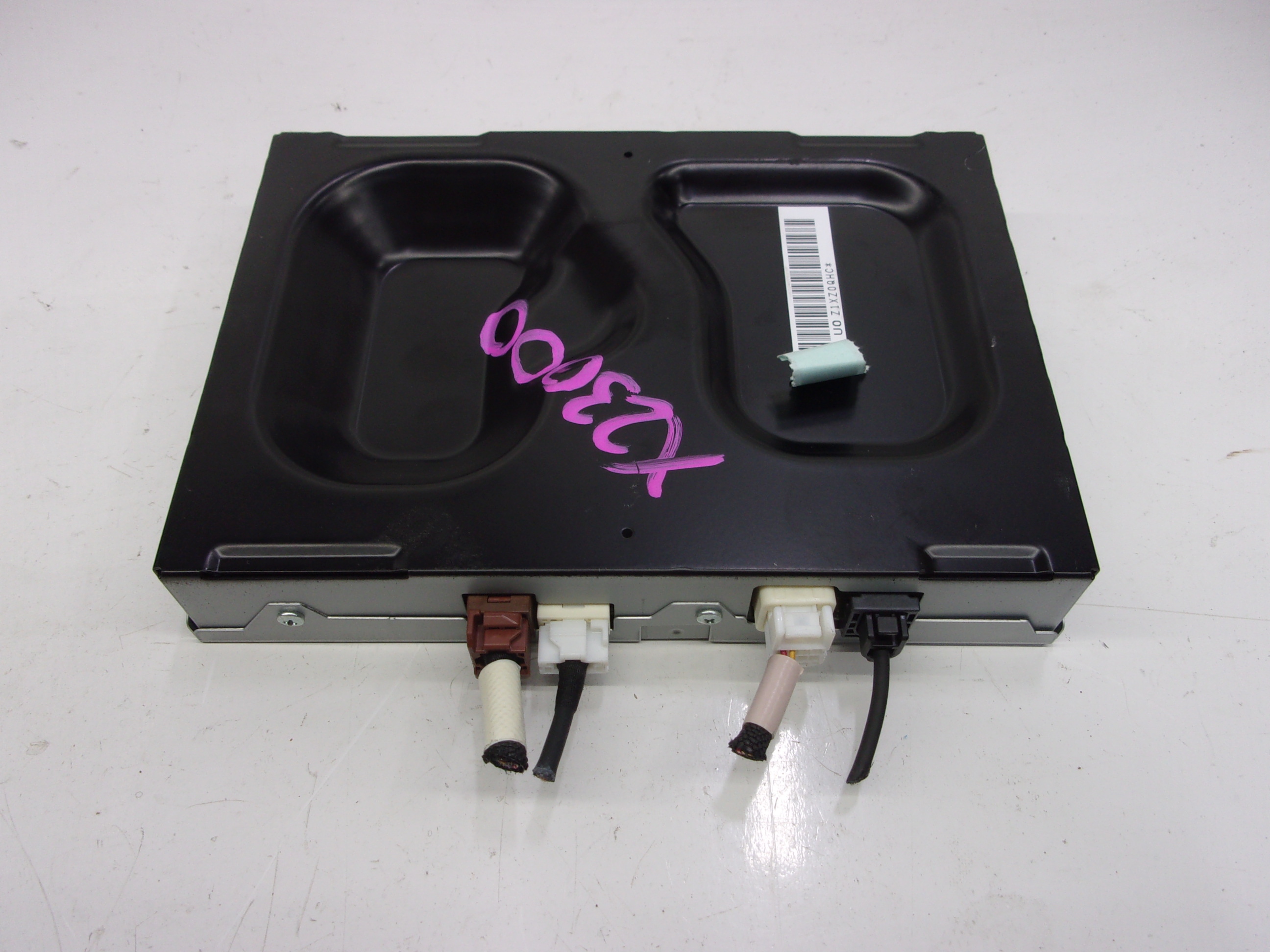 Pre-Owned 2016-2018 Toyota Rav4 Satellite Radio Receiver Module ID 86180-35050 OEM - Verify Specific Vehicle Fitment In Description - (Good)
