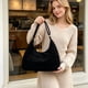 thumbnail image 1 of Bolso tote de pana para mujer, bolso bandolera de gran capacidad para ir al trabajo o a clase – Correa ajustable, bolso de mano versátil con forro para uso diario., 1 of 6