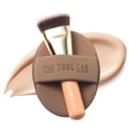 thumbnail image 1 of Set de maquillaje THE TOOL LAB All Day Fitting Duo con brocha y esponja, 1 of 6