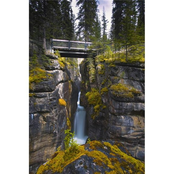 Posterazzi DPI1779403 Maligne Canyon Waterfall Jasper National Park Jasper Alberta Canada Poster Print by Carson Ganci, 11 x 17