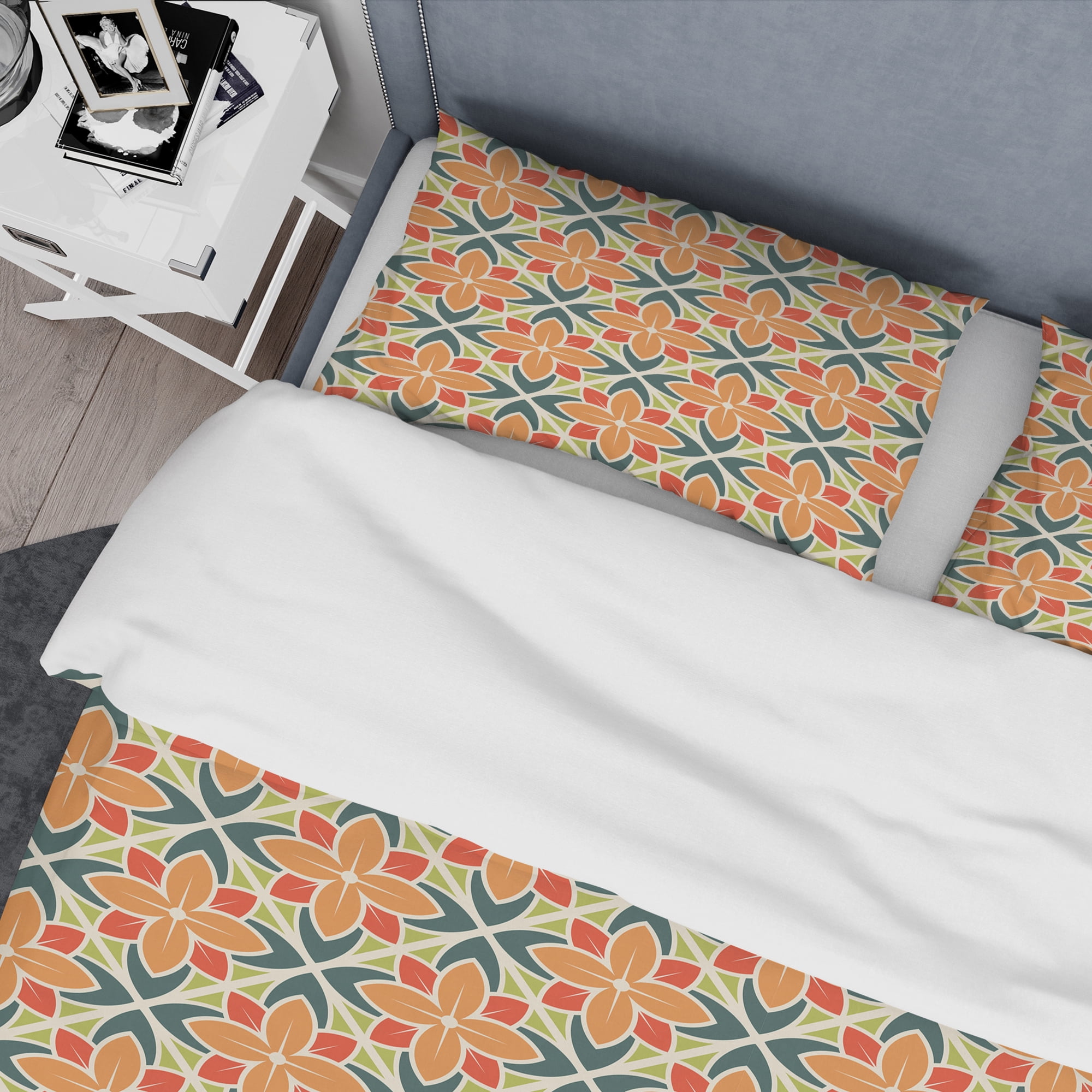 Designart 'Retro Floral Pattern IV' Mid-Century Modern Duvet Cover Set