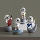 thumbnail image 4 of Adorno de astronauta YONGSHENG Kickball dorado, 4 of 5