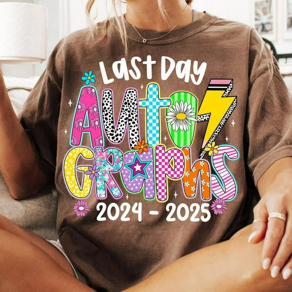 Last Day Autographs T-Shirt, Last Day of School Tee, End of School Shirt, School Autographs T-Shirt, Teacher Shirt, Summer Break Tee