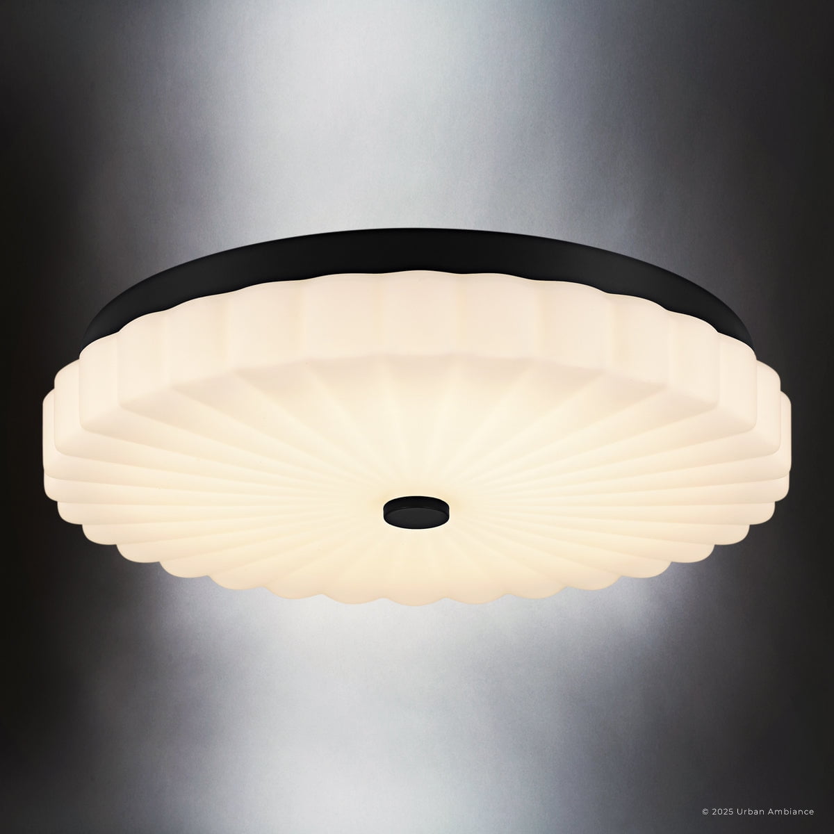 Luxury Traditional Ceiling Light, Matte Black, UQL6381