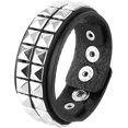 thumbnail image 3 of Pulsera unisex de cuero genuino negro con tachuelas plateadas y estilo gótico punk glam de los años 80, 3 of 4