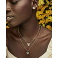 thumbnail image 2 of Aretes Kendra Scott Ari Corazón en Plata Rodinada con Nácar Marfil, 2 of 4