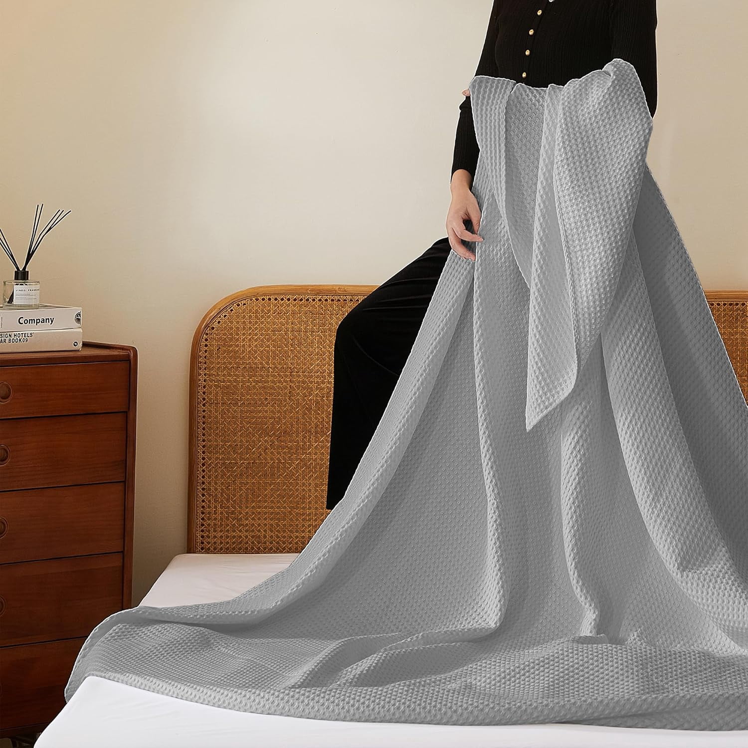 Shunjie.Home 100% Cotton Waffle Bed Blanket Queen Size, Throw Blanket for Couch All Seasons (Silver Grey, 90x90)