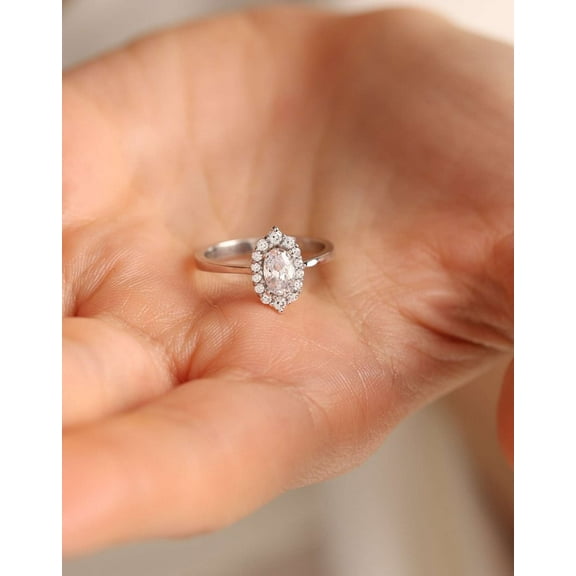 vylahjewellery Glamorous 1.50 Ct Oval Cut Moissanite Diamond Ring Classic Plated White Gold Halo Anniversary Ring