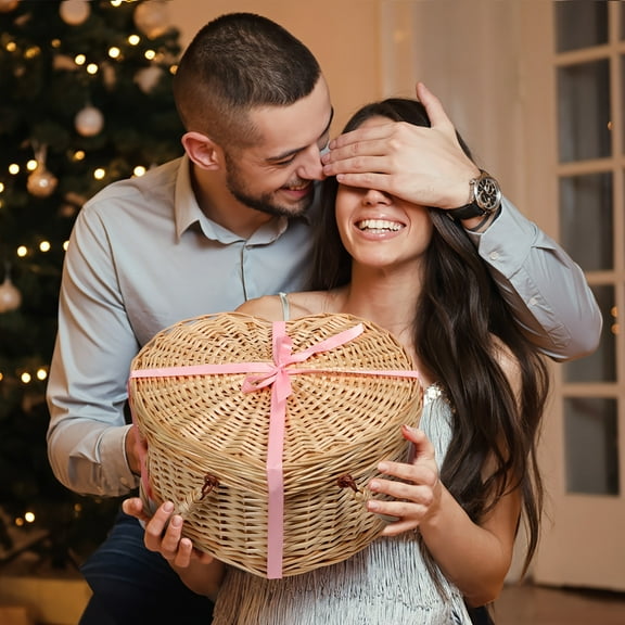 [Heart-Shaped Picnic Basket] 2-Person Heart-Shaped Wicker Picnic Basket - Durable Willow Wood, Reusable with Lid & Handle - Perfect for Gifts, Vintage Wine Baskets