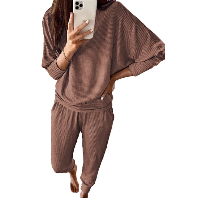 Conjunto Deportivo PRETTYGARDEN Mujer 2 Piezas de Punto Canalé Café Talle S