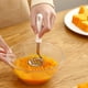 thumbnail image 4 of Apara y aplastador de patatas de acero inoxidable - Prensa manual para zanahorias, verduras, fruta - Gadget de cocina (9,44x2,36 pulgadas), 4 of 9