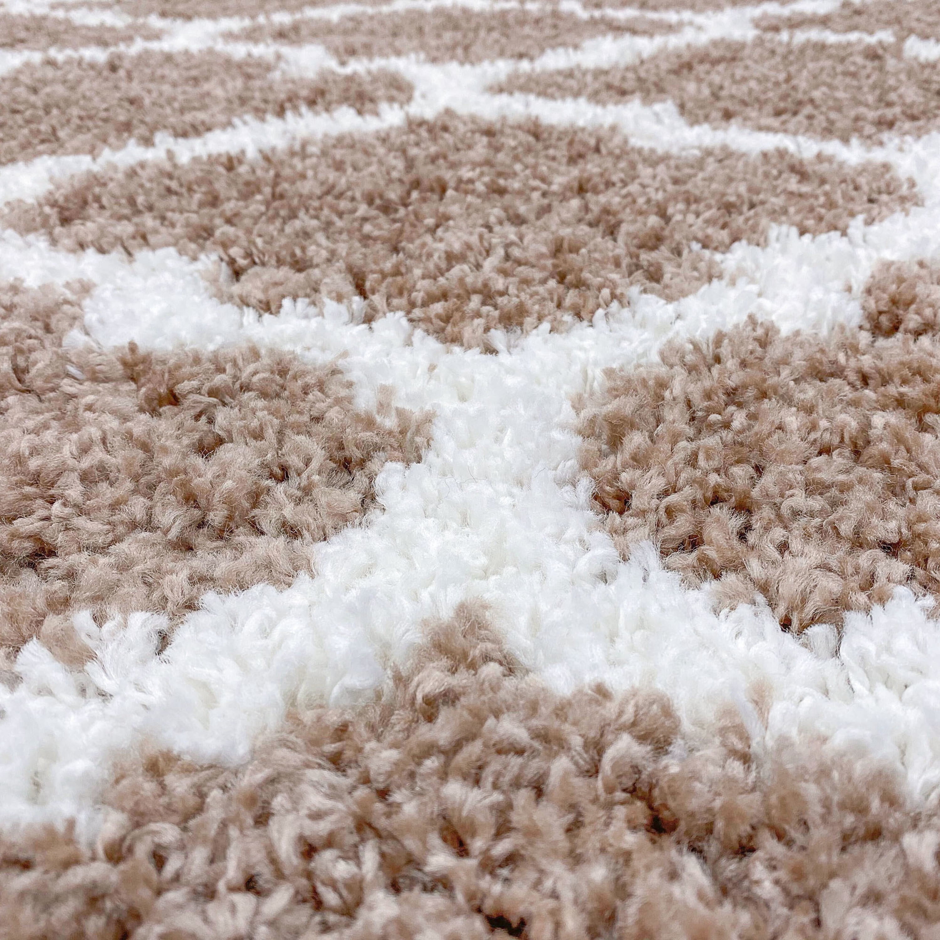 Jersey Shag Transitional Geometric Tan and White Polypropylene Indoor Area Rug, 9'x12' Rectangle