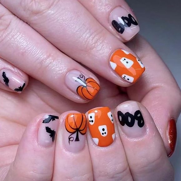 Halloween Press on Nails Extra Short Square Fake Nails Glossy Acrylic Nails Pumpkin Ghost Bats Designs False Nail Tips Kit Halloween Glue on Nails Full Cover Stick on Nails for Women 24 Pcs
