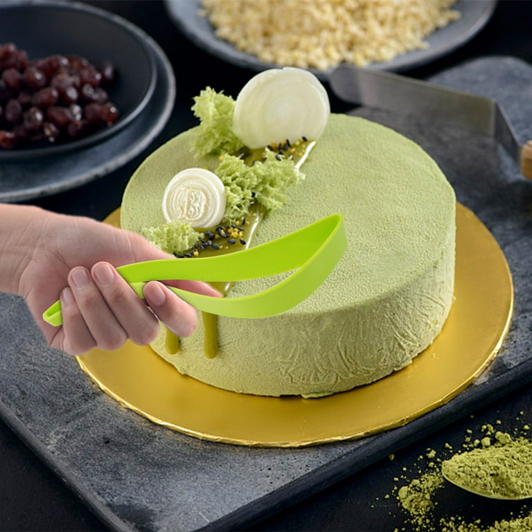 Wovilon Baking Supplies Birthday Cake Cutting, Integrated Cake Cutting  Knife, Cake Knife Cool Triangular Cake Cutting, Cutting Perfect Cake  Kitchen