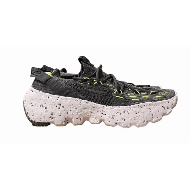 Nike Space Hippie 04 Men’s Sz 9 Running Shoe Black Volt White Lifestyle Sneaker