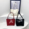 thumbnail image 1 of Bolso informal de hombro para mujer - Bolso mensajero de cuero PU - 28x26x10cm - Correa ajustable - Blanco, negro, rojo, 1 of 6