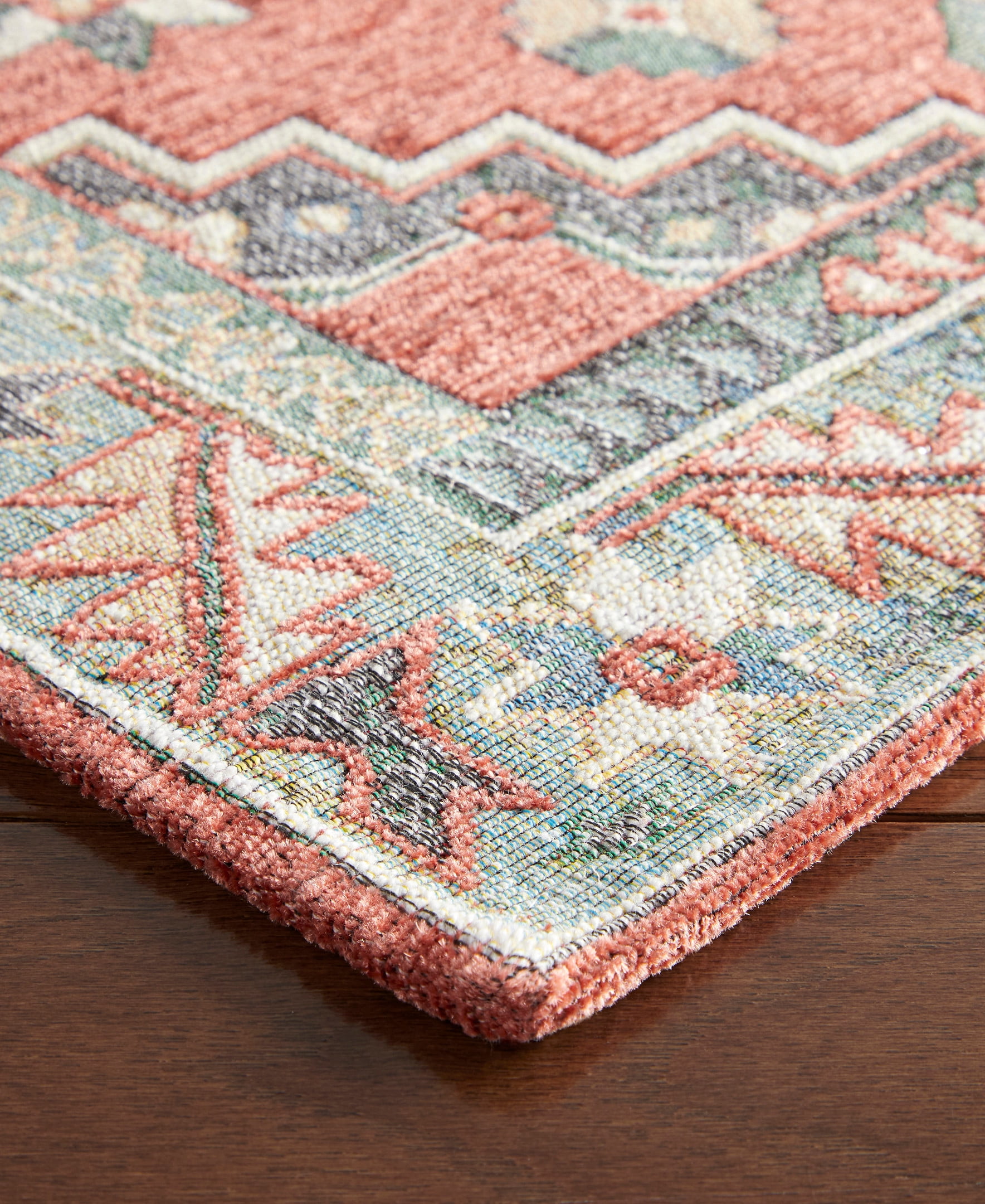 TOWN & COUNTRY LUXE Livie Forever Vintage Everwash® Washable Multi-Use Decorative Rug with Non-Slip Backing, Coral/Grey, 24"x72"