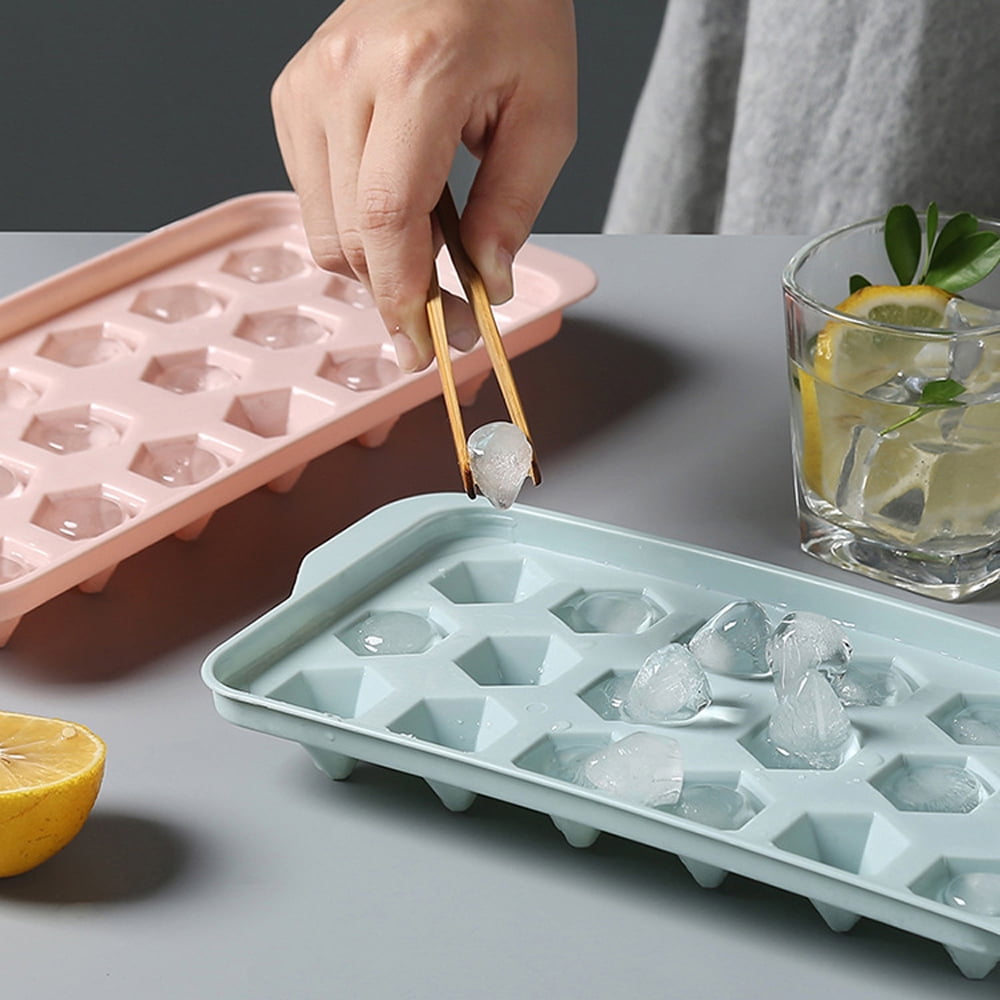 Ice Cube Trays for Freezer with Lid,Creative Refrigerator Ice Mold ice  Hockey Household Ice Box Small Freezer Frozen Ice Cube Mold 