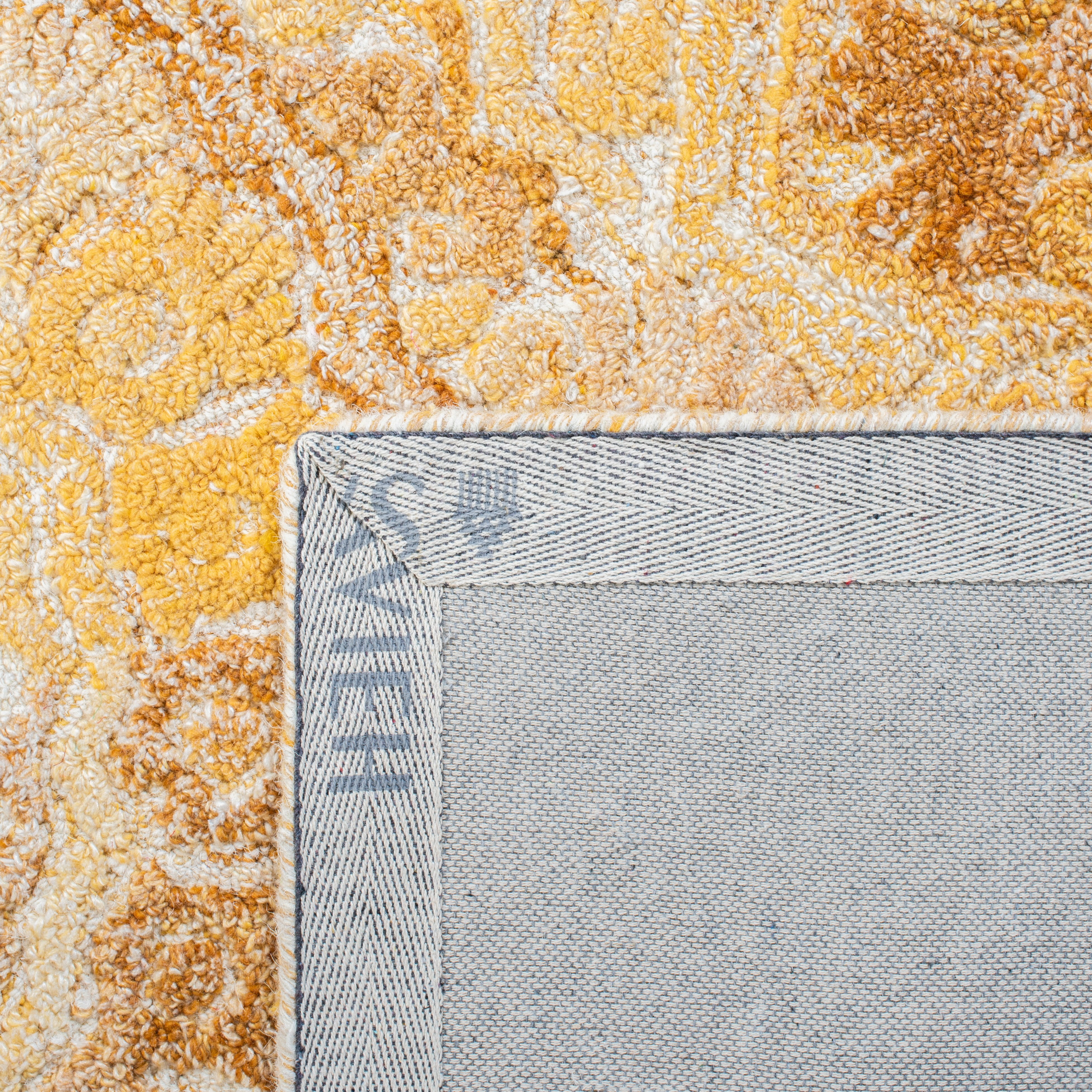 SAFAVIEH Marquee Georgiana Floral Area Rug, Yellow/Ivory, 6' x 6' Square