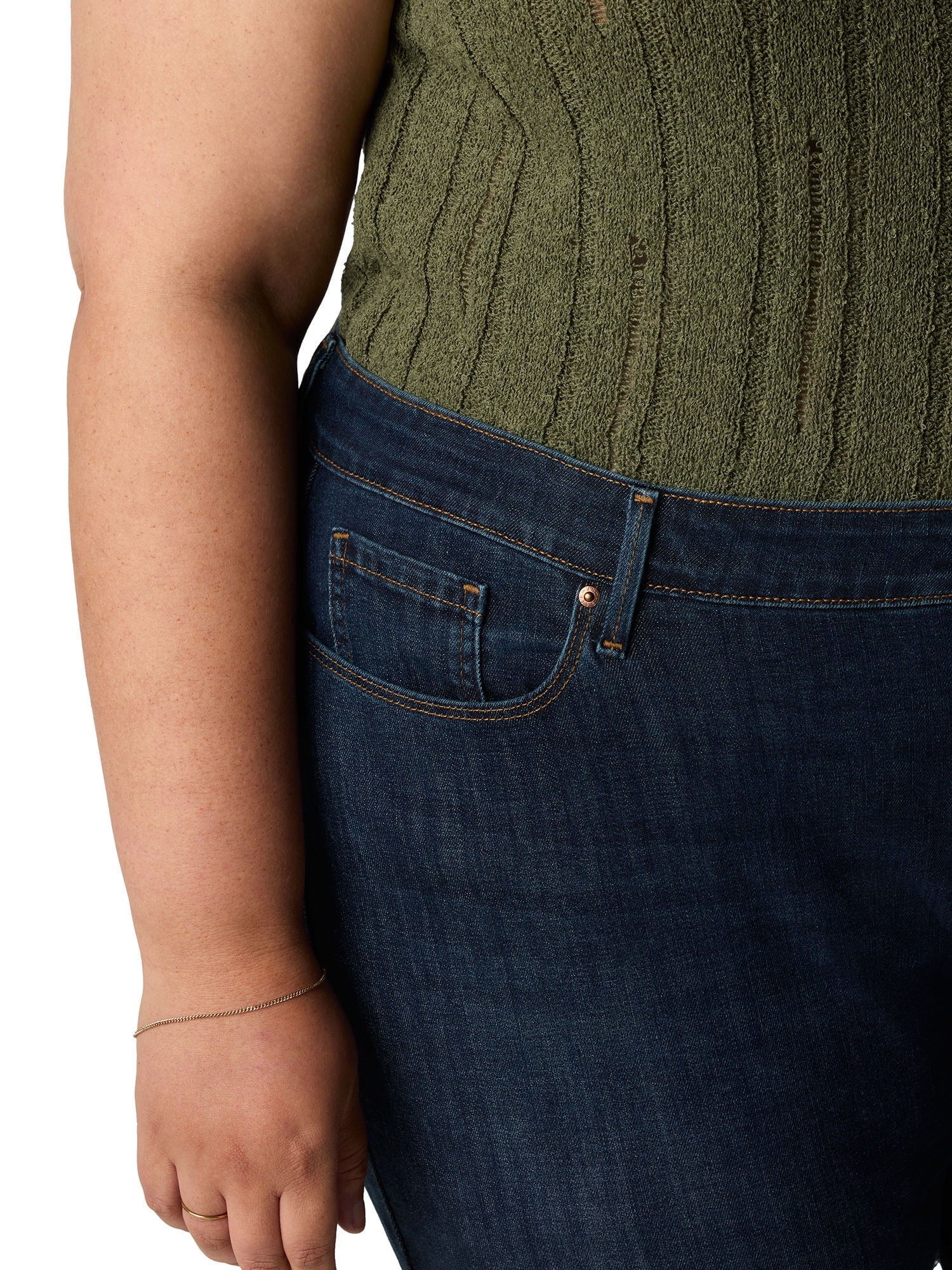 Levi Strauss Signature Women's and Women's Plus Mid Rise 5" Shorts, Sizes 0-26