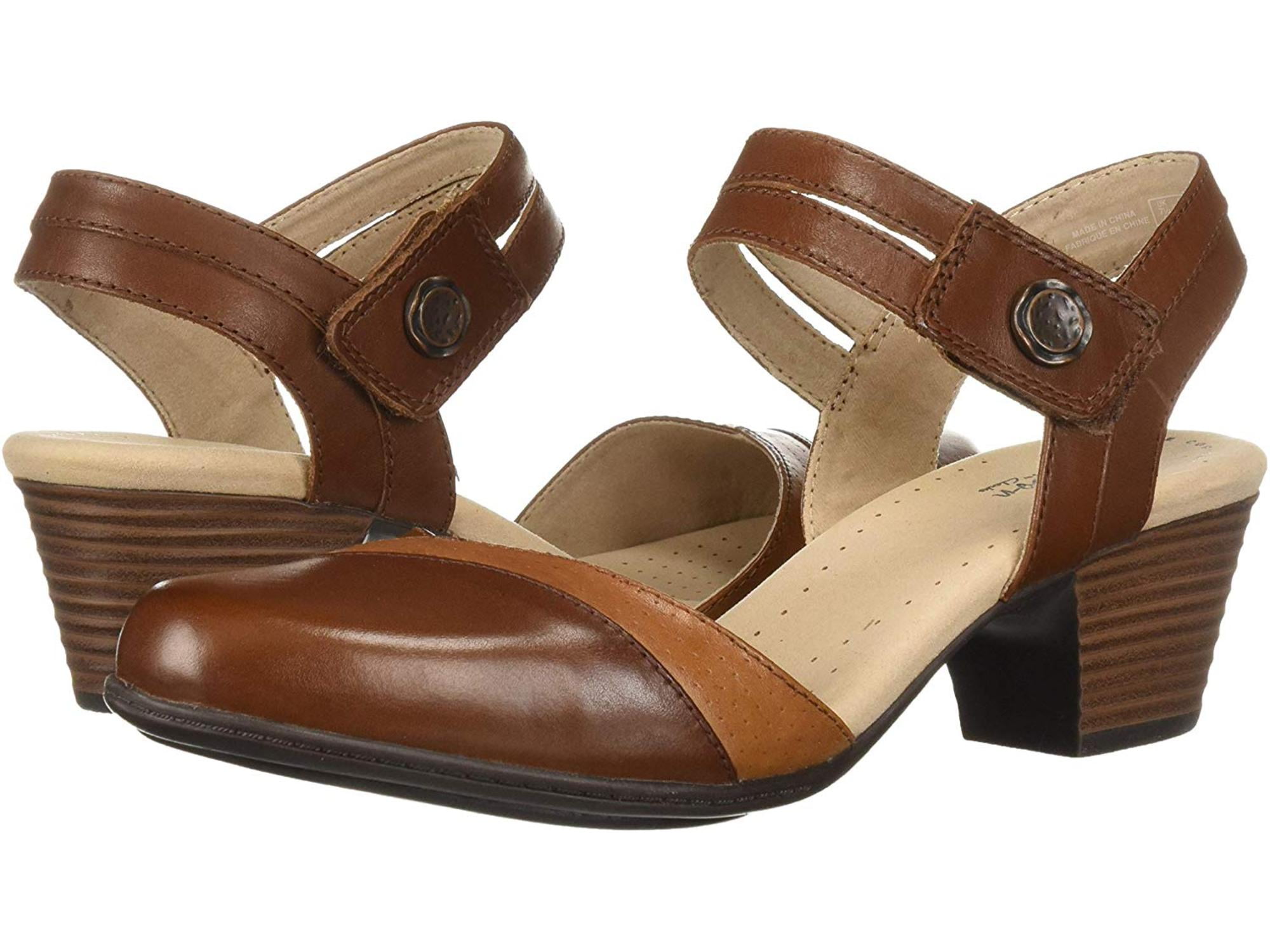 clarks women's closed toe sandals